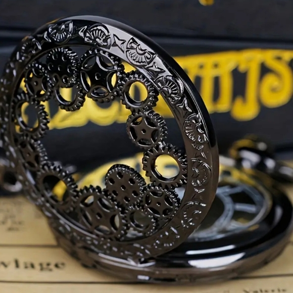 Brand New Steampunk gears quartz pocket watch.  Bronze available - Picture 2 of 3
